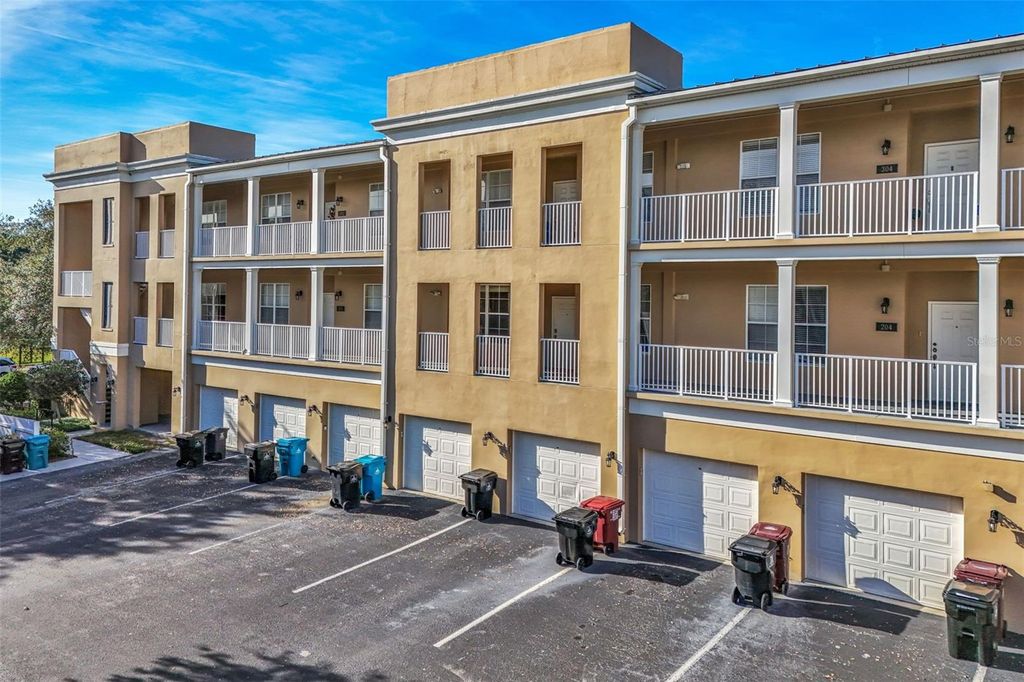 Image 40 of property listing at 4250 CORRINE DRIVE 203, Orlando, FL 32814