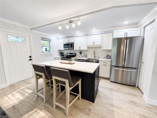 960 7th ST S 103, Naples, FL 34102