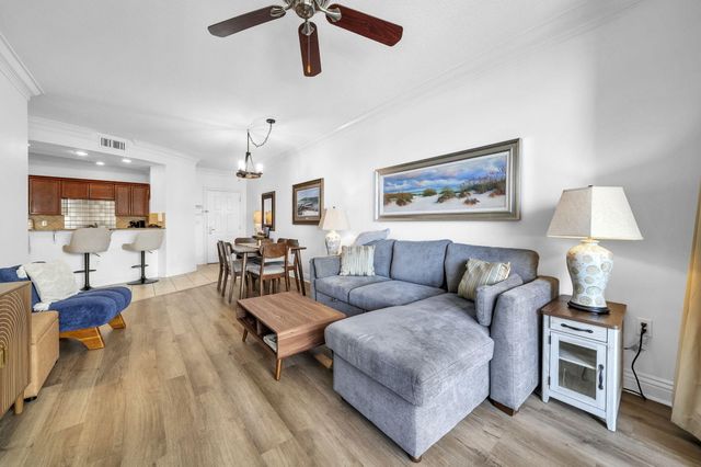 10 Harbor Boulevard W522, Destin, FL 32541