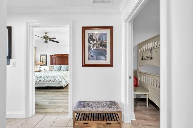 10 Harbor Boulevard W522, Destin, FL 32541