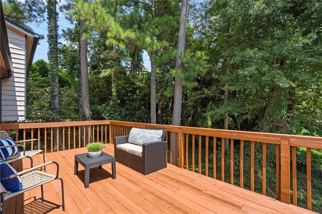 201 Rustic Ridge Drive NE, Kennesaw, GA 30144