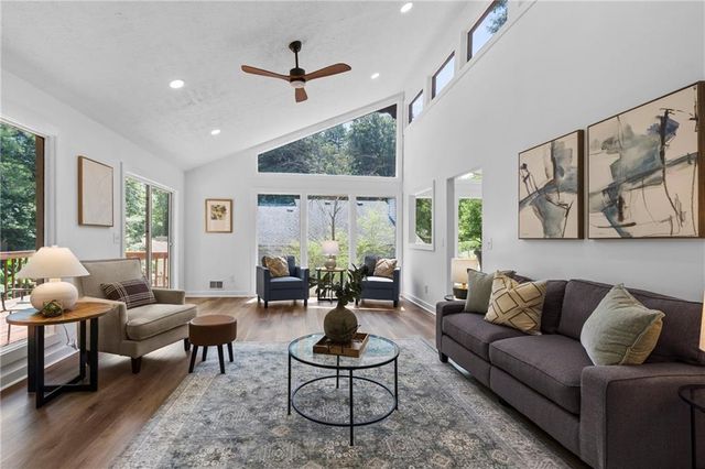 201 Rustic Ridge Drive NE, Kennesaw, GA 30144