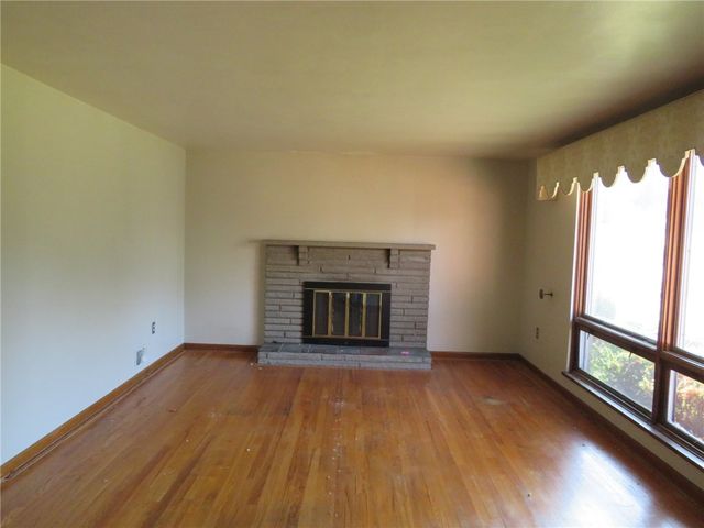 1185 Colgate Dr, Monroeville, PA 15146