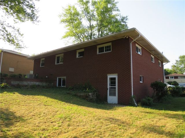 1185 Colgate Dr, Monroeville, PA 15146