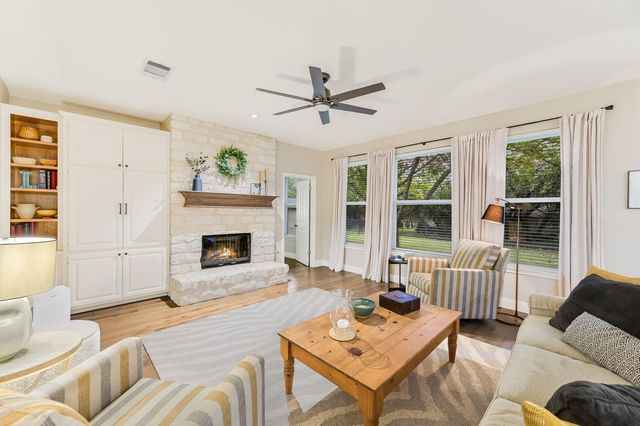 300 River Ridge DR, Georgetown, TX 78628