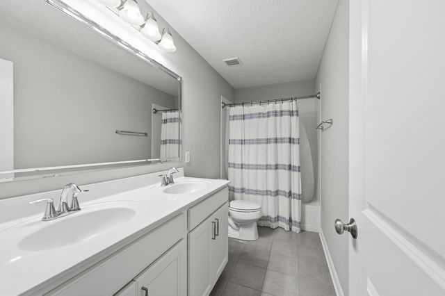 13328 White Cross Drive NW, Pickerington, OH 43147