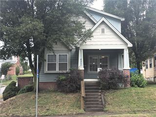 422 S 22nd Street, St Joseph, MO 64501