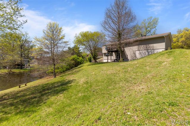 210 Vistaoak Court, Ballwin, MO 63021