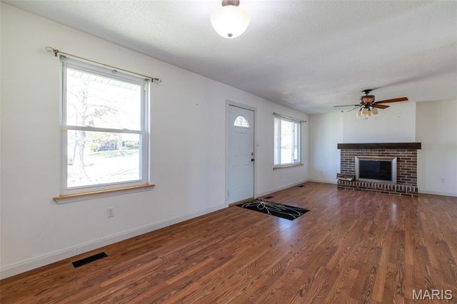 210 Vistaoak Court, Ballwin, MO 63021