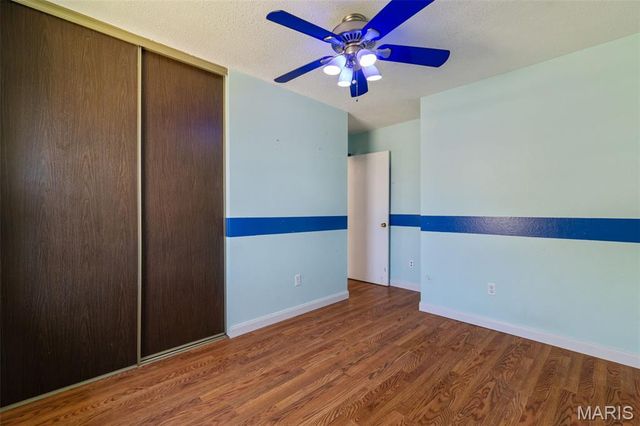 210 Vistaoak Court, Ballwin, MO 63021