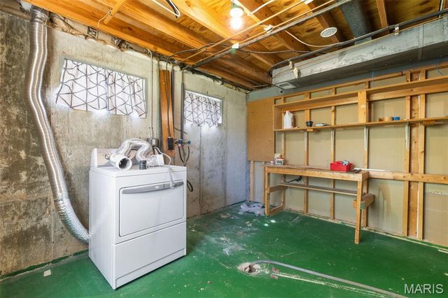 210 Vistaoak Court, Ballwin, MO 63021