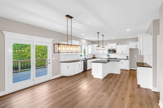 720 NE 42nd Street, Ankeny, IA 50021