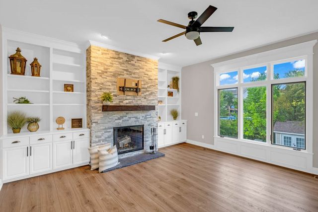 720 NE 42nd Street, Ankeny, IA 50021