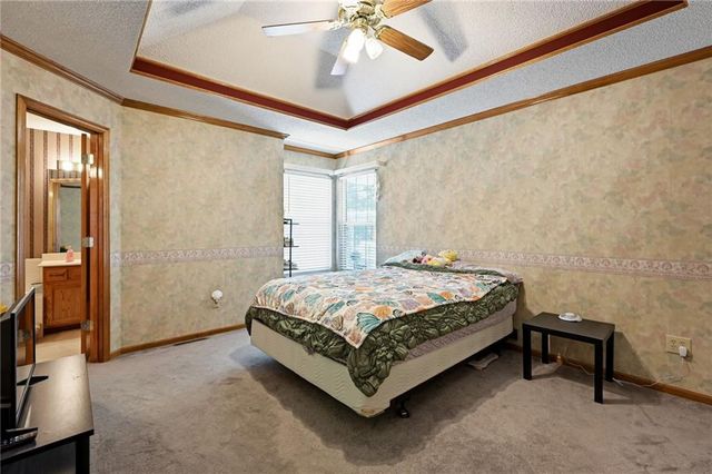 1810 NW Harbor Court, Blue Springs, MO 64015