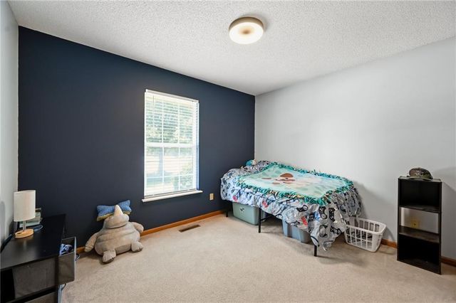 1810 NW Harbor Court, Blue Springs, MO 64015