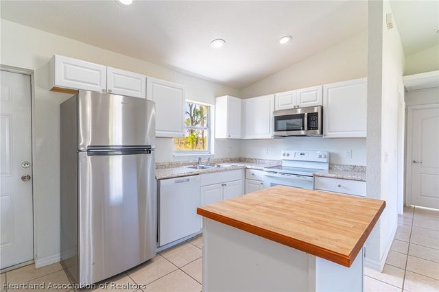 1411 Bittersweet Street, Lake Placid, FL 33852