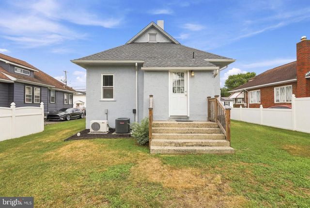 46 W BROAD ST, Gibbstown, NJ 08027