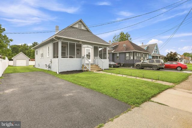 46 W BROAD ST, Gibbstown, NJ 08027