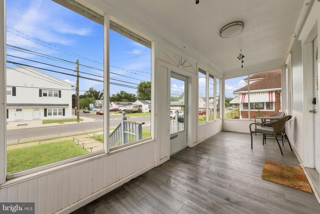 46 W BROAD ST, Gibbstown, NJ 08027