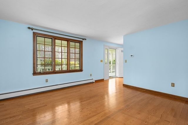 7 Neck Hill Rd, Mendon, MA 01756