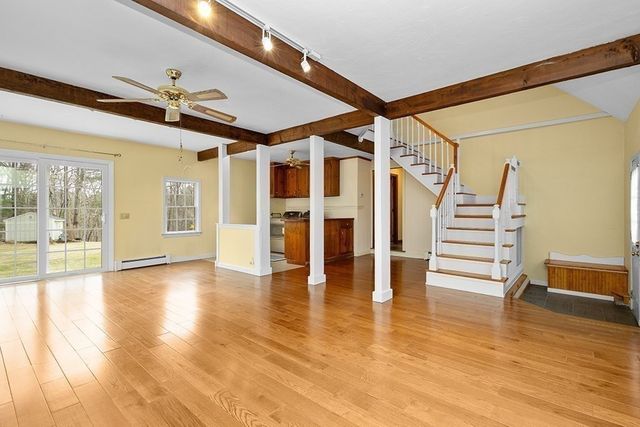 7 Neck Hill Rd, Mendon, MA 01756