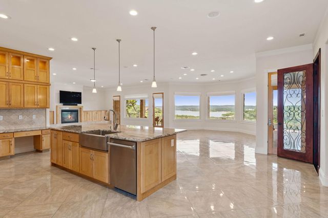 128 Carol CV, Spicewood, TX 78669