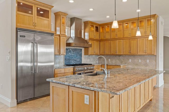 128 Carol CV, Spicewood, TX 78669