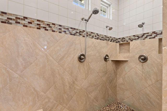 128 Carol CV, Spicewood, TX 78669