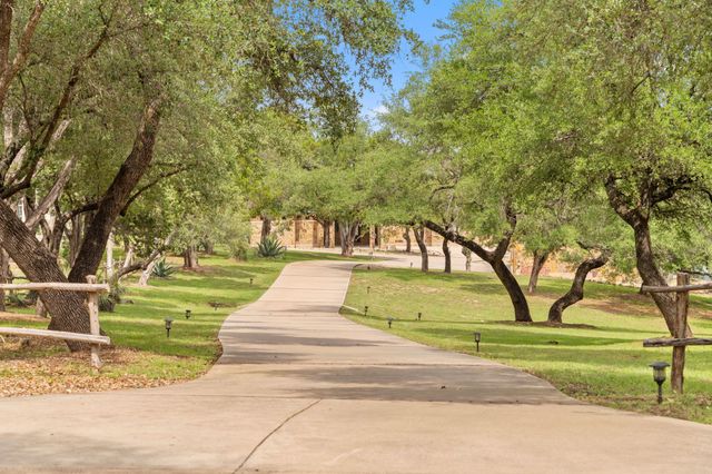 128 Carol CV, Spicewood, TX 78669