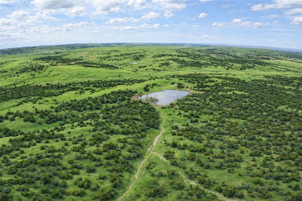 314 Oilfield Road, Glendive, MT 59326 photo 2