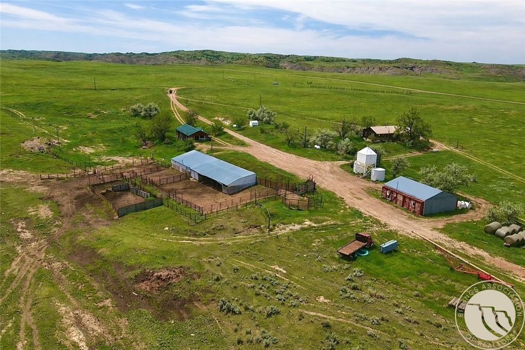 314 Oilfield Road, Glendive, MT 59326 photo 3