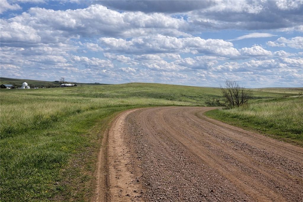 314 Oilfield Road, Glendive, MT 59326 photo 31