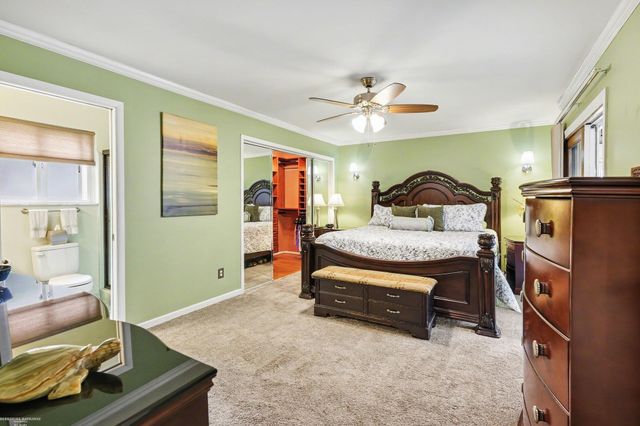 16371 Timberview Drive, Clinton Township, MI 48036