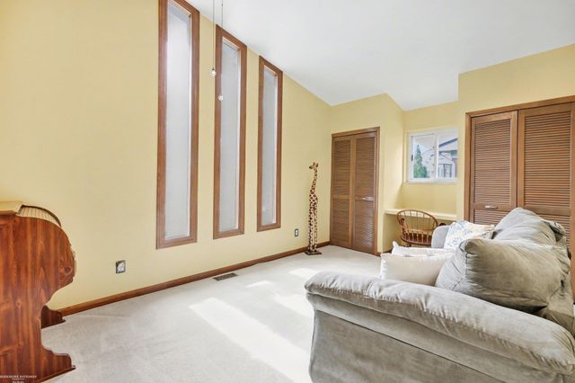 16371 Timberview Drive, Clinton Township, MI 48036