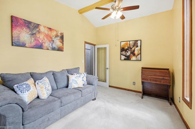 16371 Timberview Drive, Clinton Township, MI 48036