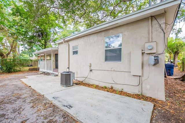 2115 E ELLICOTT STREET, Tampa, FL 33610