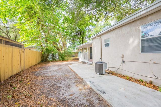 2115 E ELLICOTT STREET, Tampa, FL 33610