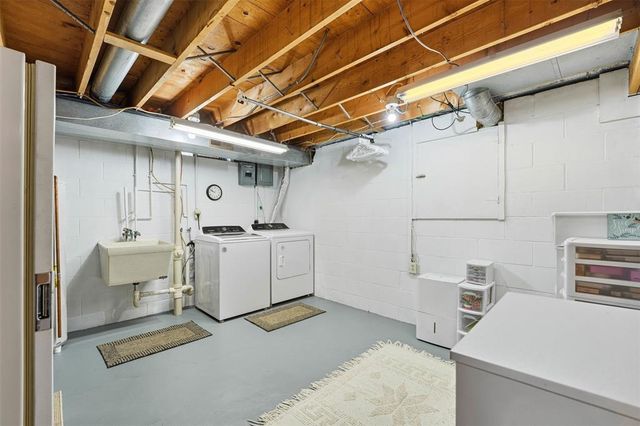 804 Roberts Street, Altoona, WI 54720