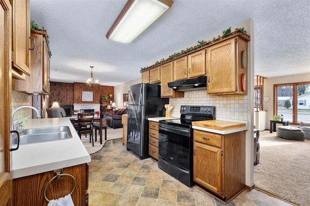 804 Roberts Street, Altoona, WI 54720