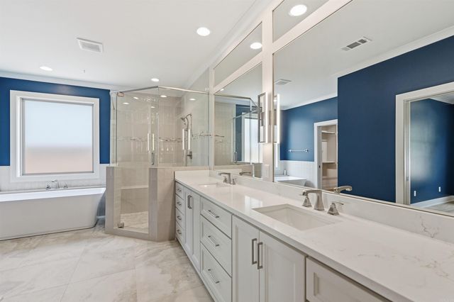 135 Woodlands Park Drive, Little Rock, AR 72211