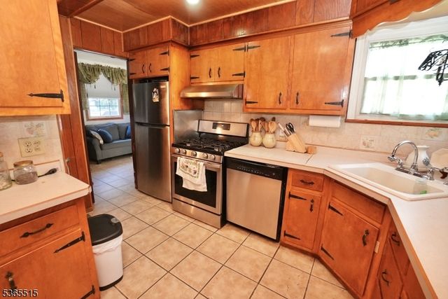 17 Garden Ave, Belleville Twp., NJ 07109