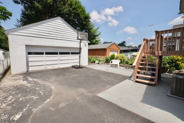 17 Garden Ave, Belleville Twp., NJ 07109