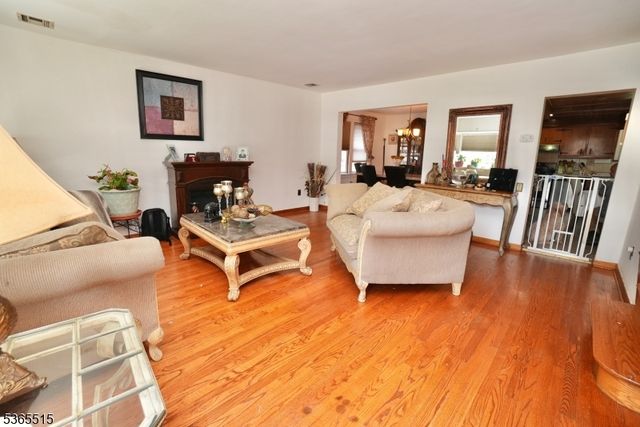 17 Garden Ave, Belleville Twp., NJ 07109