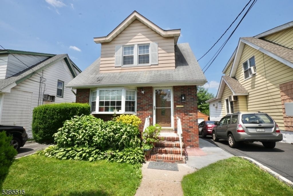 17 Garden Ave, Belleville Twp., NJ 07109