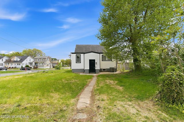 33 Morris Street, Burlington City, NJ 08016