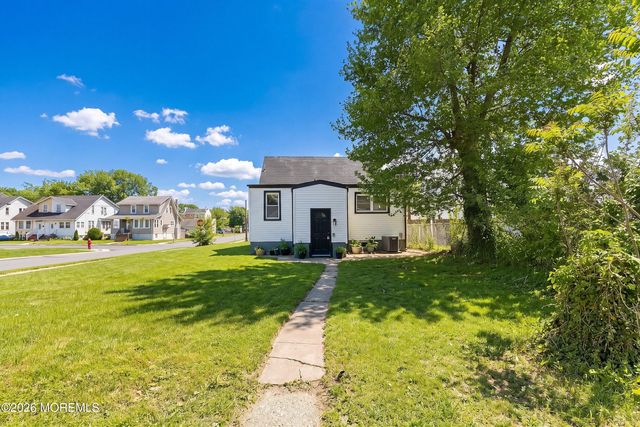 33 Morris Street, Burlington City, NJ 08016