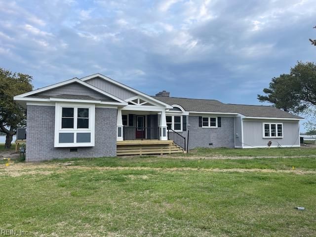 12 Lands End CIR, Hampton, VA 23669