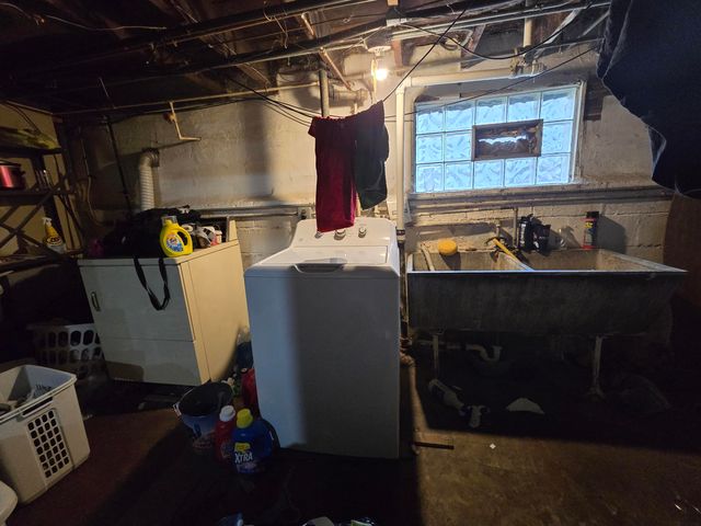 6130 Van Buren Avenue, Hammond, IN 46324