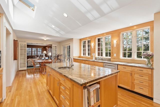 232 Rutledge Rd, Belmont, MA 02478