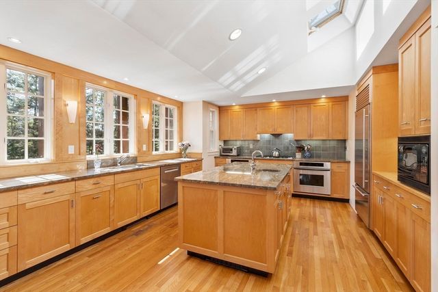 232 Rutledge Rd, Belmont, MA 02478